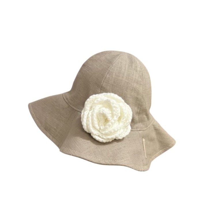 kapelusz lniany dla dziewczynki dziergana róża.JPEG