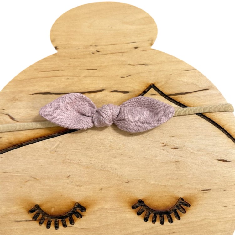 opaska bezuciskowa dla dziewczynki kokardka lniana brudny róż2.JPEG