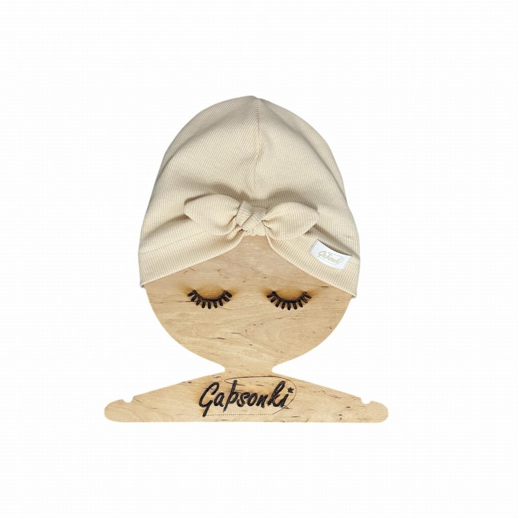 Czapka ala turban dla dziewczynki z kokardką krem